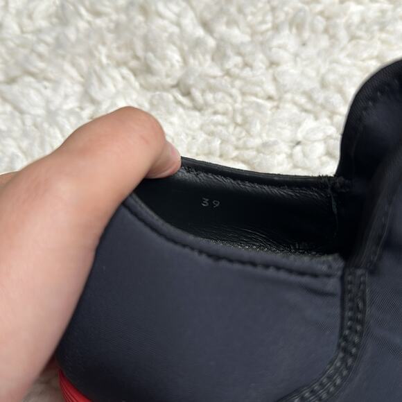 IRI WES I Black Red Low Top Sneaker Fun Trendy Chunky Pop of Color Y2K - Picture 9 of 16